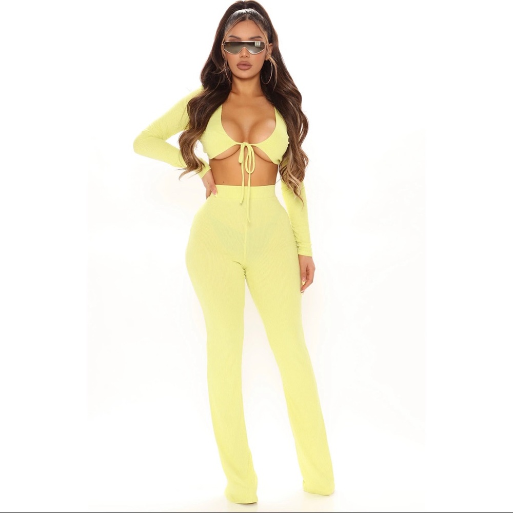 FASHIONNOVA ribbed set